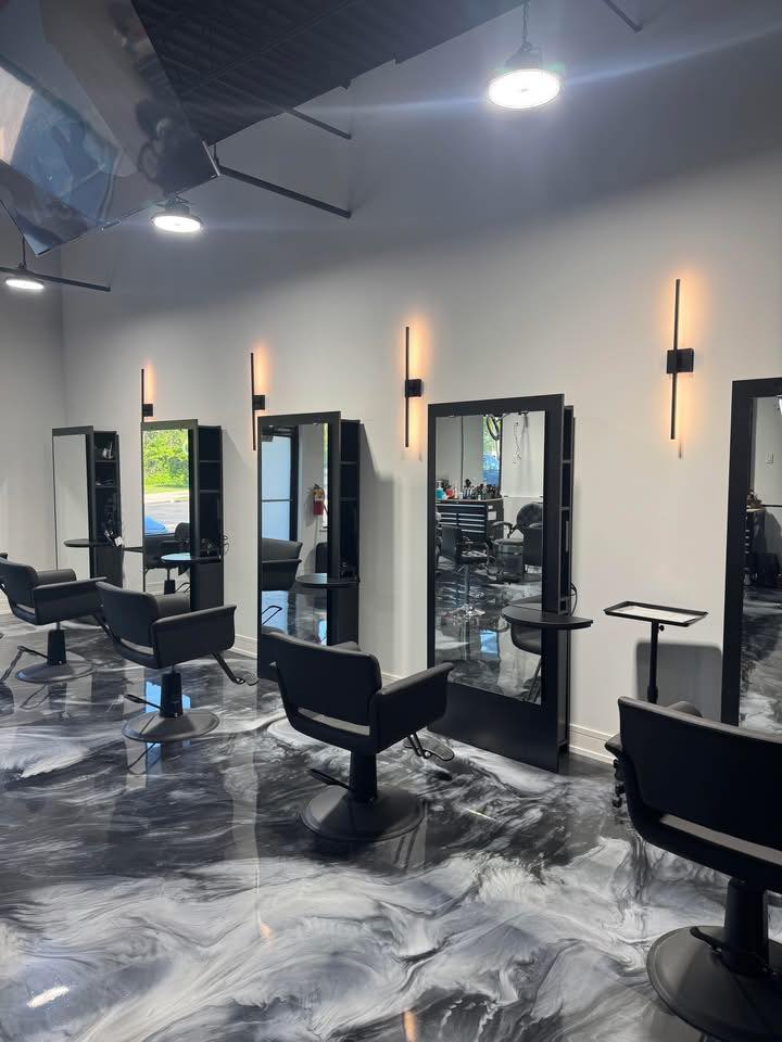 Venegas Salon interior